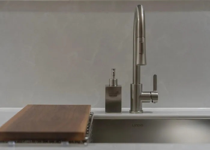 Bed & Breakfast The Mir 3*