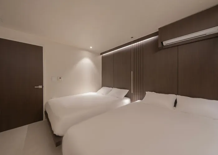 The Mir Bed & Breakfast 3*